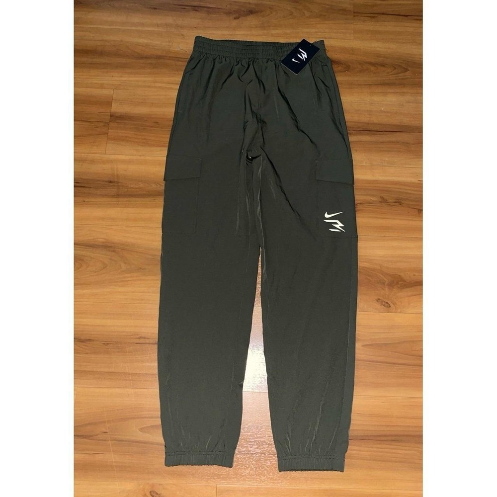 Boys NWT Nike 3 Brand Cargo Lightweight Jogger Pants